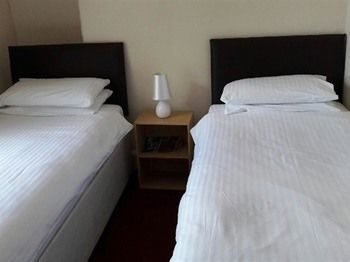 The City Inn Truro Eksteriør bilde